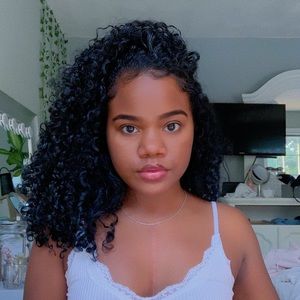 Meet your Posher, Kelsey